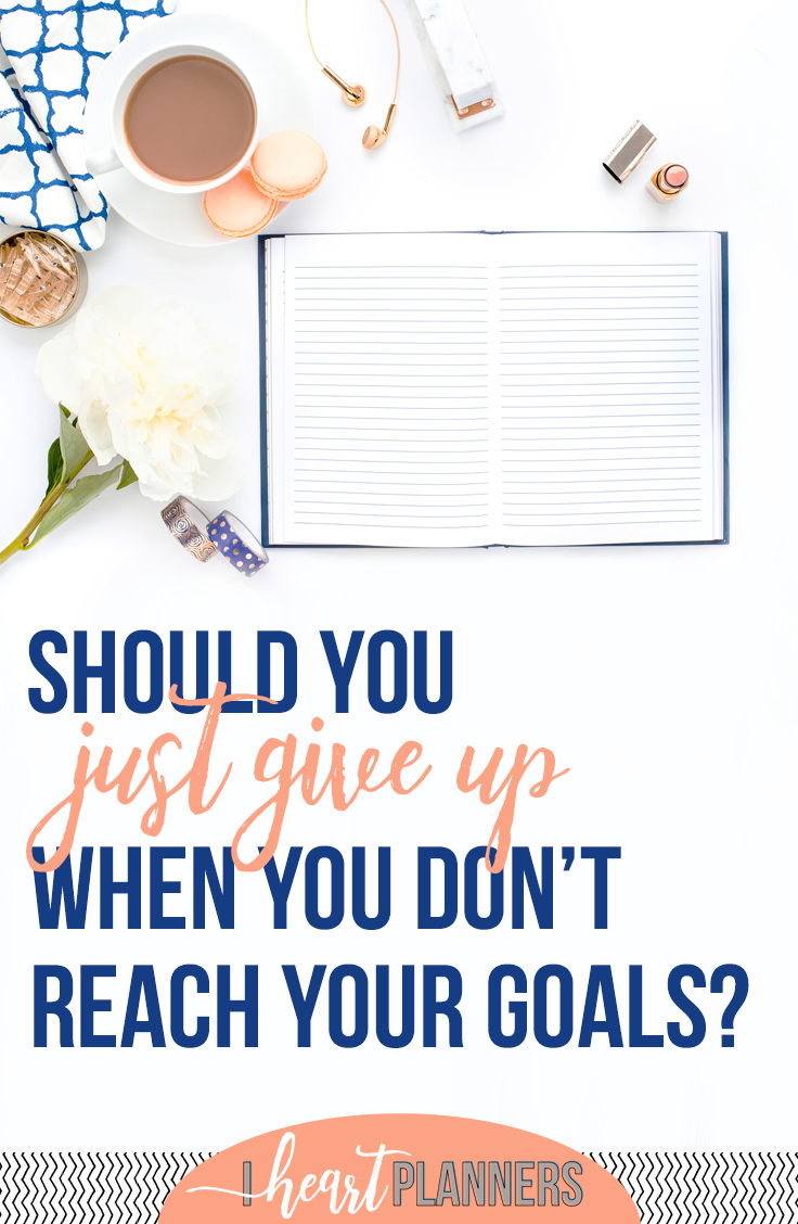 Goal setting is so important for us as online entrepreneurs and bloggers. However, that doesn’t mean that setting a goal will automatically get you to where you want to go. Here are my tips for what you should do, instead of just giving up. - getorganizedhq.com